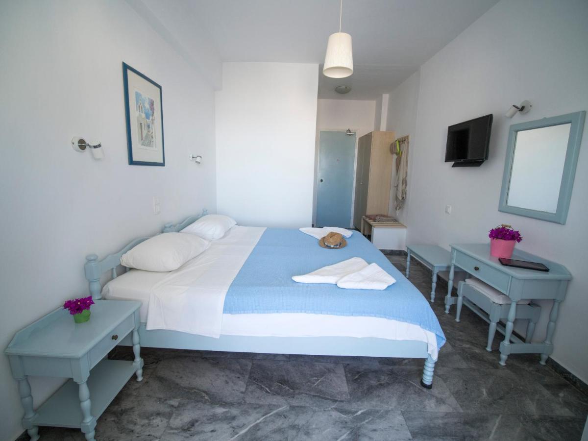 Hotel Karanasos à Batsíon Extérieur photo