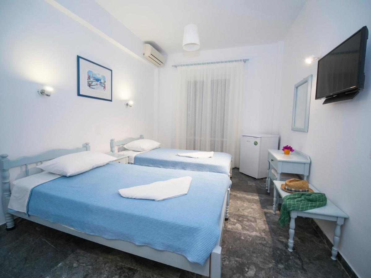 Hotel Karanasos à Batsíon Extérieur photo