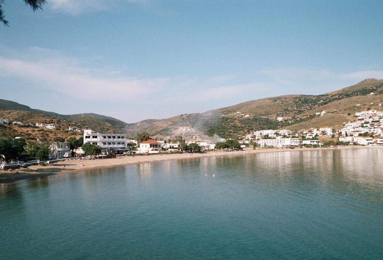 Hotel Karanasos à Batsíon Extérieur photo